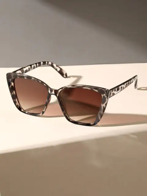 1/2PCS Fashion Y2K Cat Eye Plastic Frame Women Sunglasses For Men Daily Life Shades Eyewear Accessories. 4