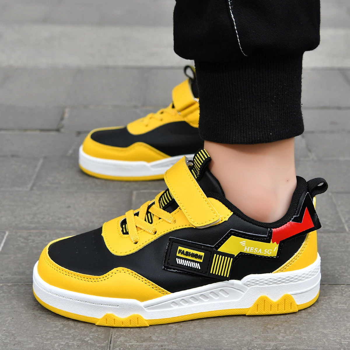 Kids Sneakers Cartoon Casual Shoes Boys Comfortable Sports Shoes Outdoor Nonslip Tennis Shoes Children Lightweight Running Shoes