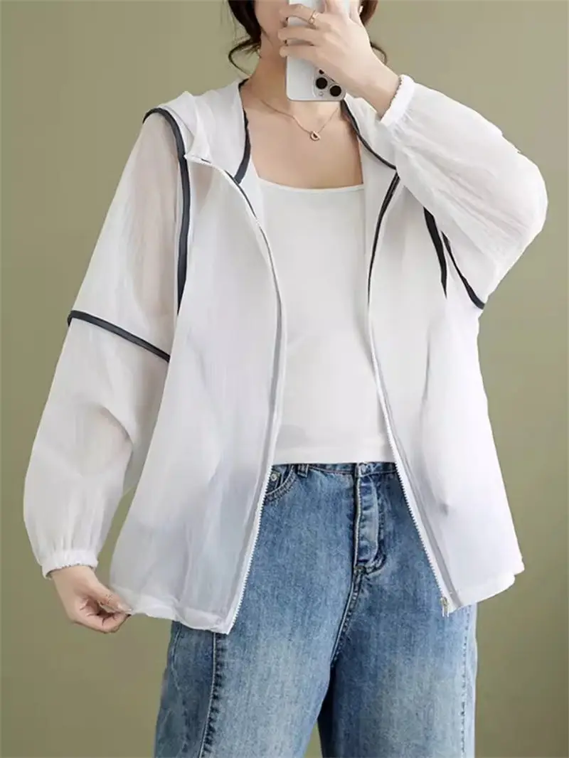 

Тонкая контрастная Солнцезащитная Одежда большого размера для женщин 2024 летняя Корейская свободная повседневная спортивная короткая куртка с капюшоном K457