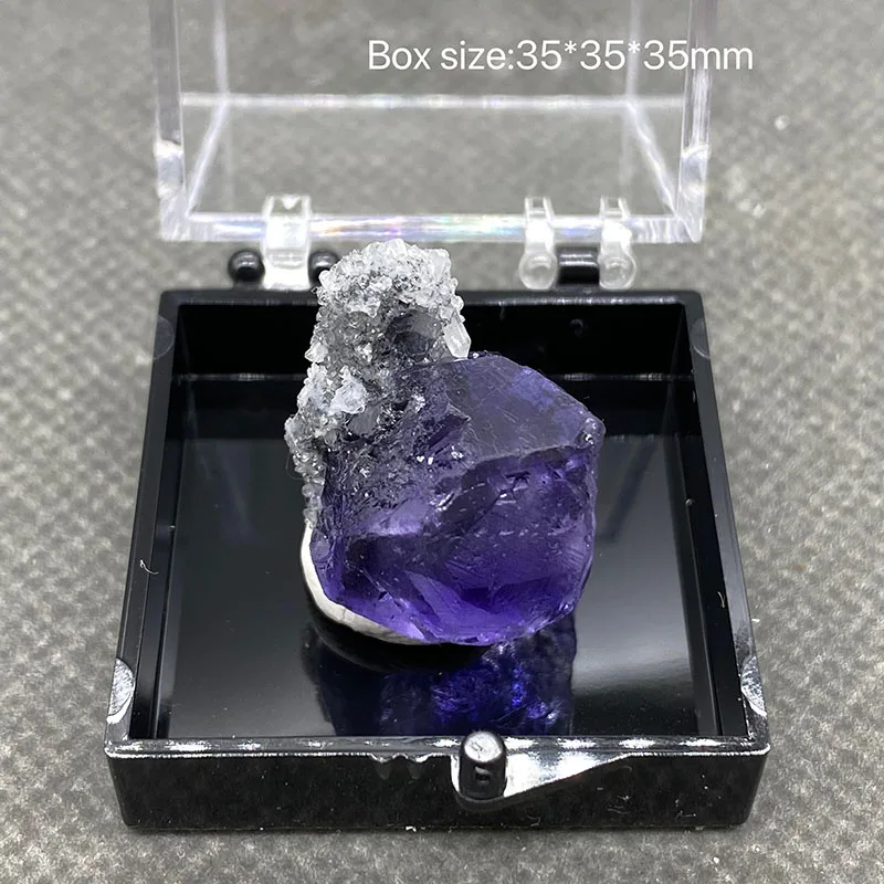 100% Natural Polyhedral Tanzanite blue Purple fluorite cluster mineral specimens Gem level Stones and crystals +Box size：3.5cm fluorite mineral specimens