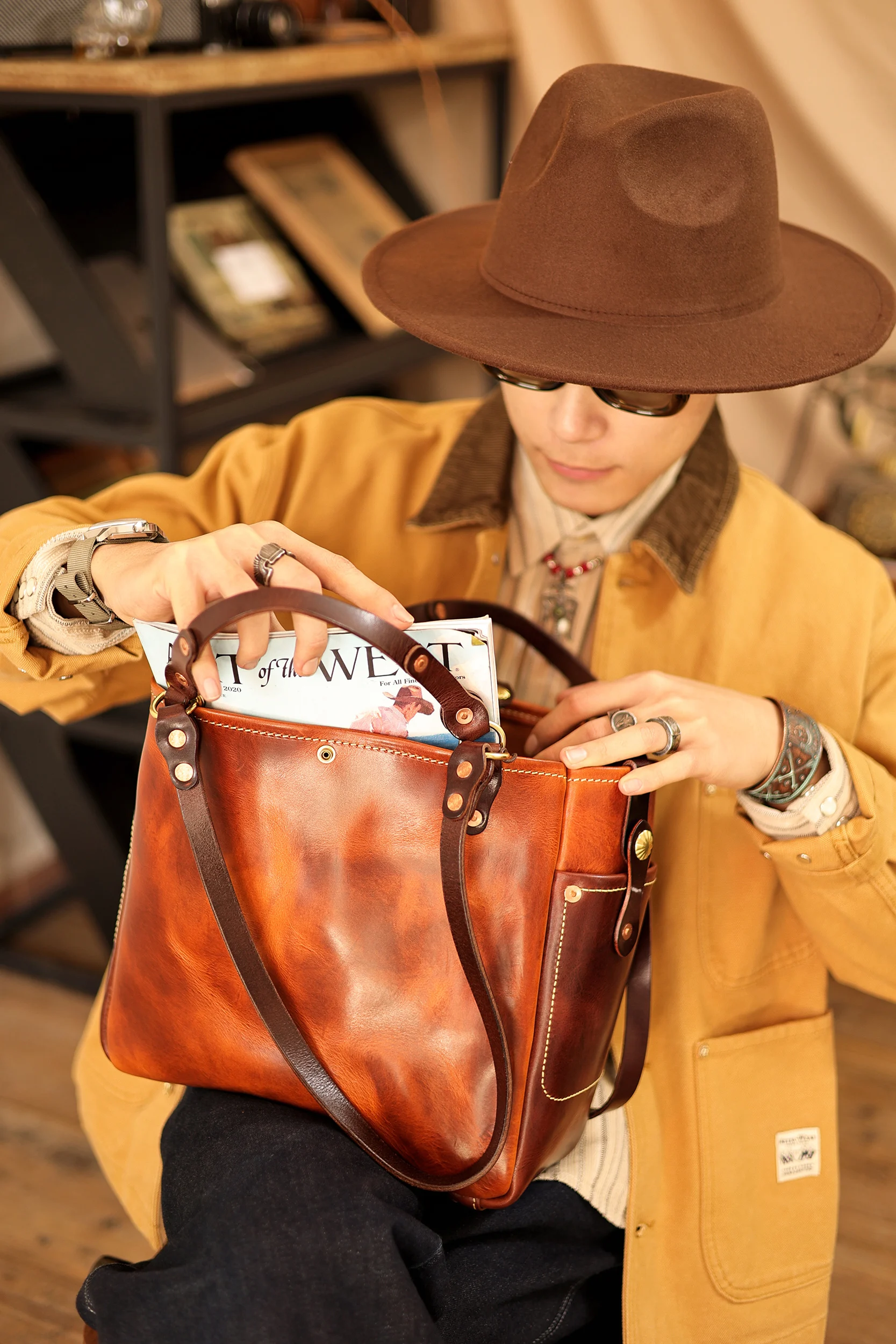 PNDME amerikanische Vintage handgemachte schwere Rindsleder Herren-Einkaufstasche Outdoor-Pendler-Handtasche aus echtem Leder mit großem Fassungsvermögen – Detail 9
