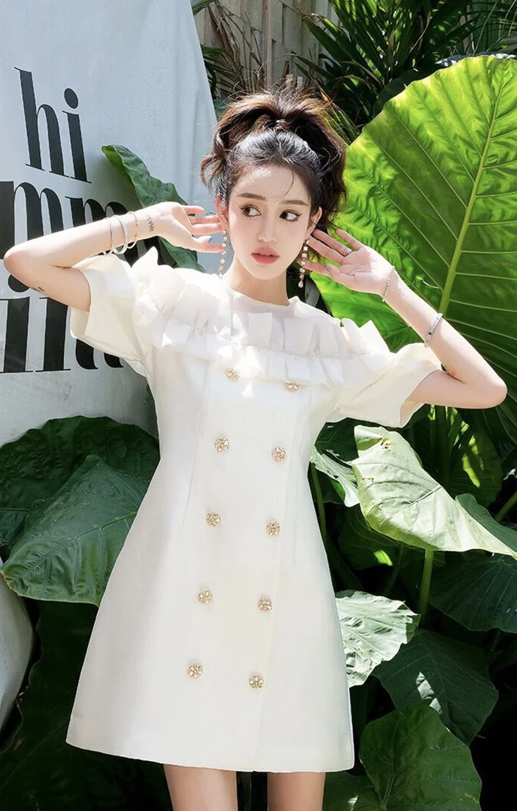 

New women's clothing for spring and summer 2023 Unique Cut Ruffled off-the-Shoulder Puff Sleeves Stitching Dress 0430