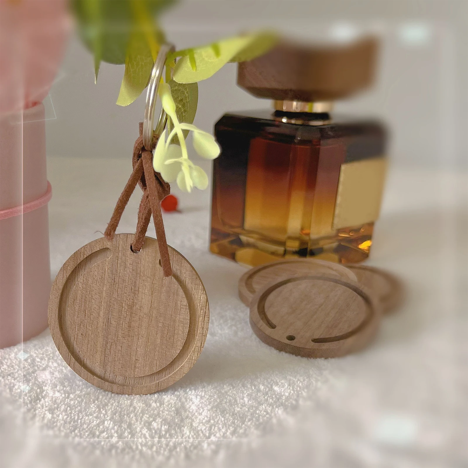 Wood Essential Oil Diffuser Housewarming Gift Automotive Interior Car Diffuser for Office Festival Living Room Cabinet Cafe