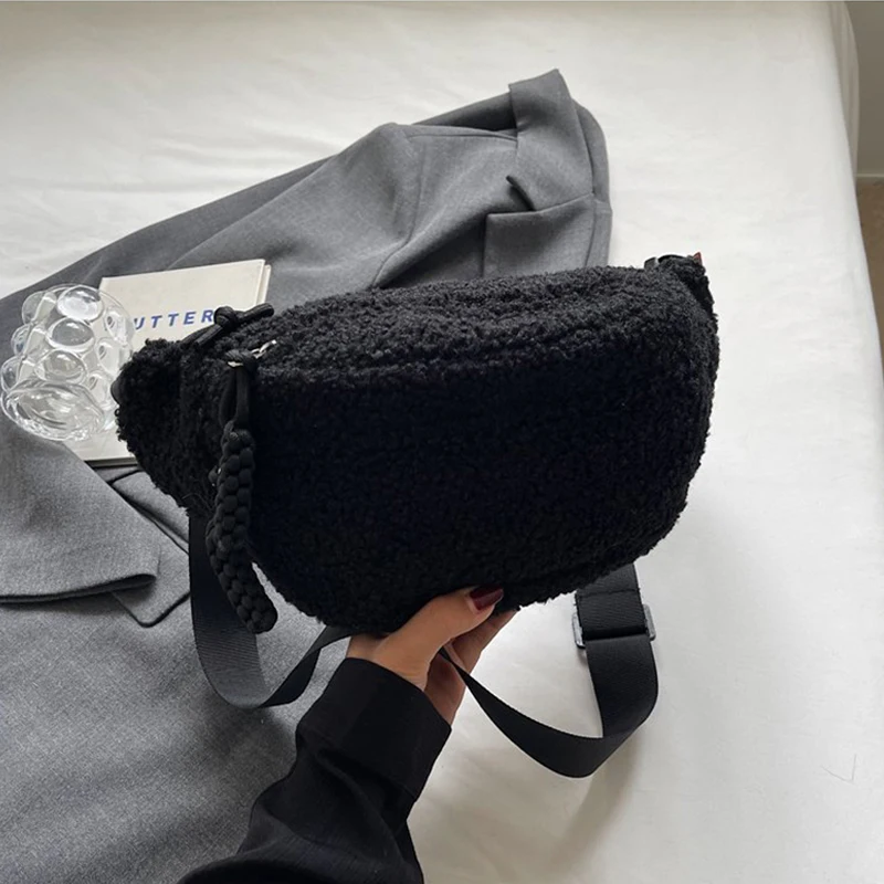 Gemütliche Kunstfell-Hüfttasche für Damen, weiche Winter-Plüsch-Umhängetasche, Brusttasche mit verstellbarem Riemen, lässige Mode, Pendler-Umhängetasche – Detail 9