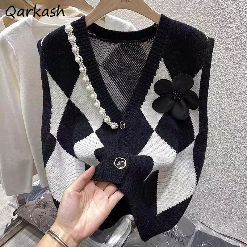 

Sweater Vests Women Vintage Pearls Flower Decoration Elegant Feminine Autumn Sleeveless Knitwear Korean Version V-neck Fashion