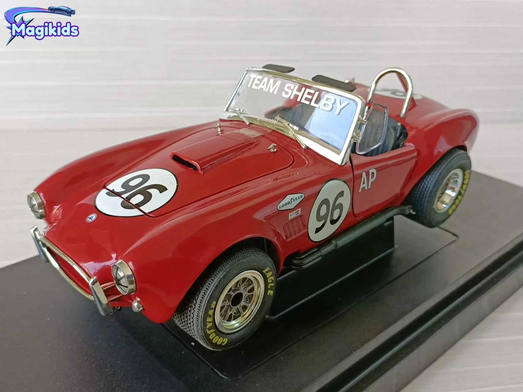 

1:18 1965 Shelby Кобра Американский мышечный автомобиль высокая имитация литая машина из металлического сплава Модель автомобиля игрушка для детей подарок коллекция