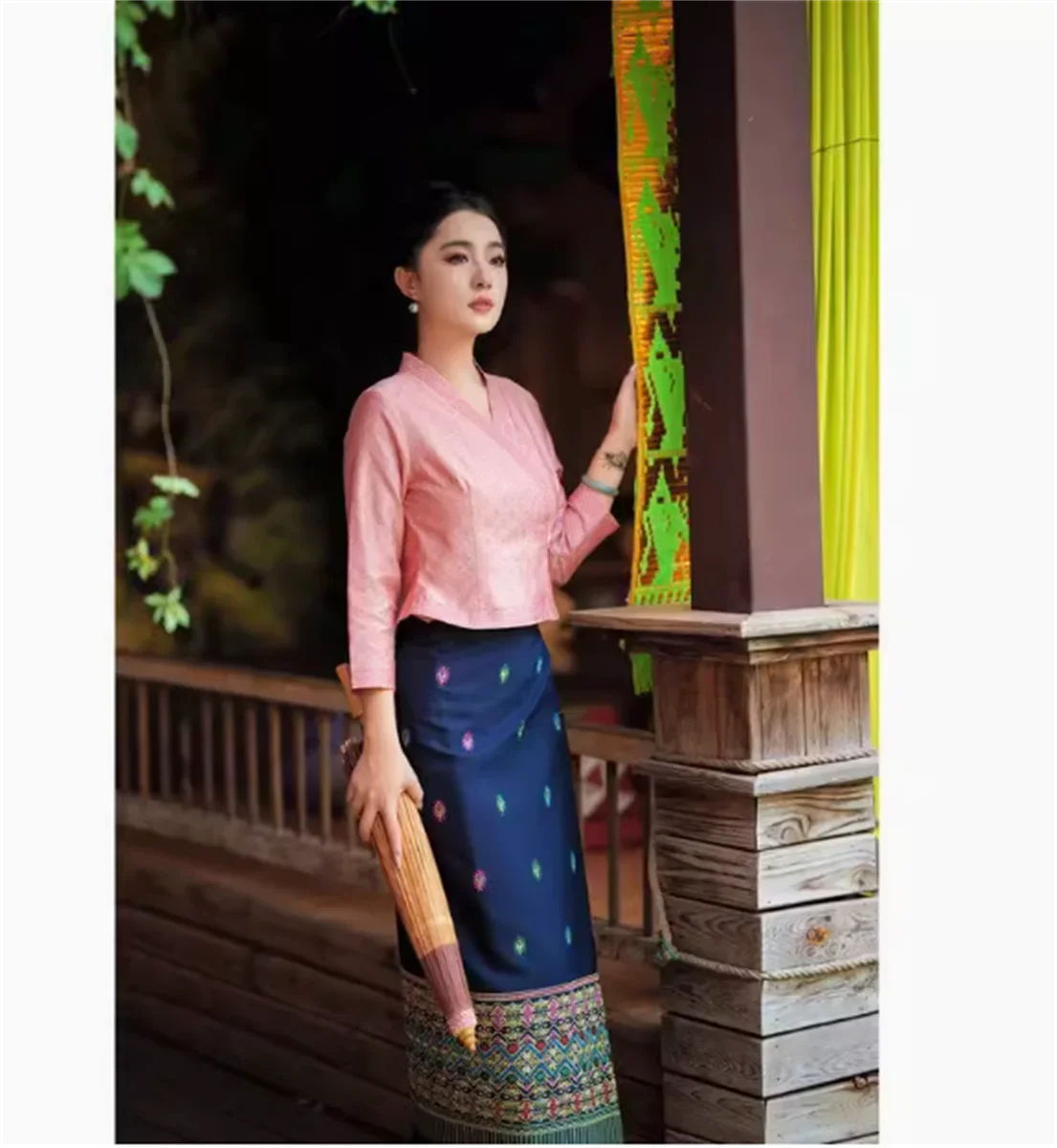 Dai ethnic clothing temperament long sleeved fashionable casual short top versatile