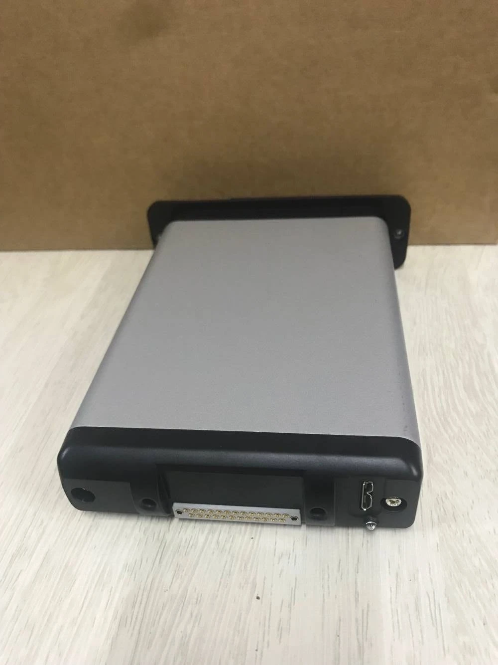 DS-MP1420 (Single Bay) dedicated hard disk storage box for car mounted video recorders