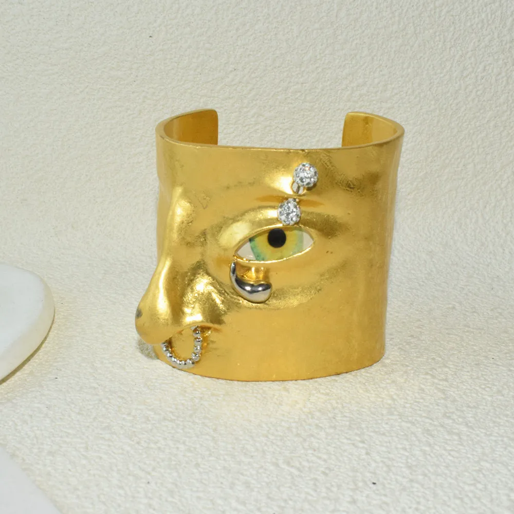 Exaggerated Vintage Alloy Plated Eyes Cuff Bracelet For Women Fashion Jewelry Gorgeous Hand Open Bracelet Accessory