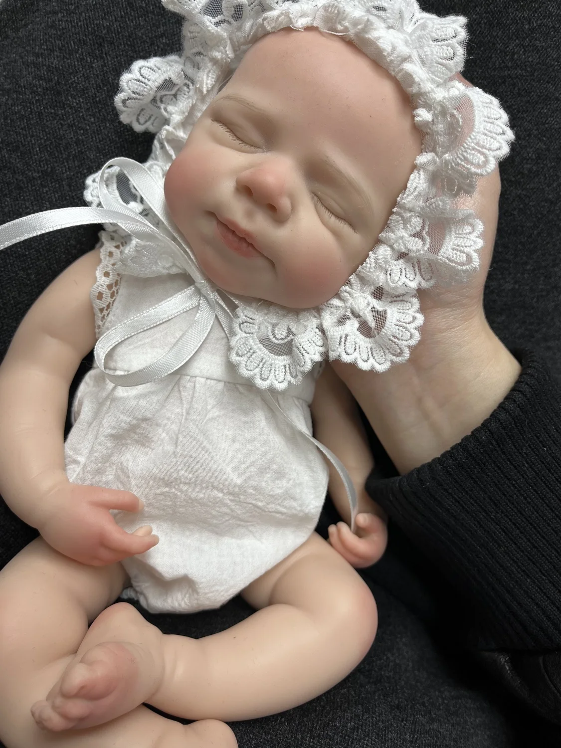 

33cm Close Eyes Pascale Silicone Bebe Reborn Girl Paint/Unpaint Soft Toching Feeling Newborn Baby Lifelike reales para niñas