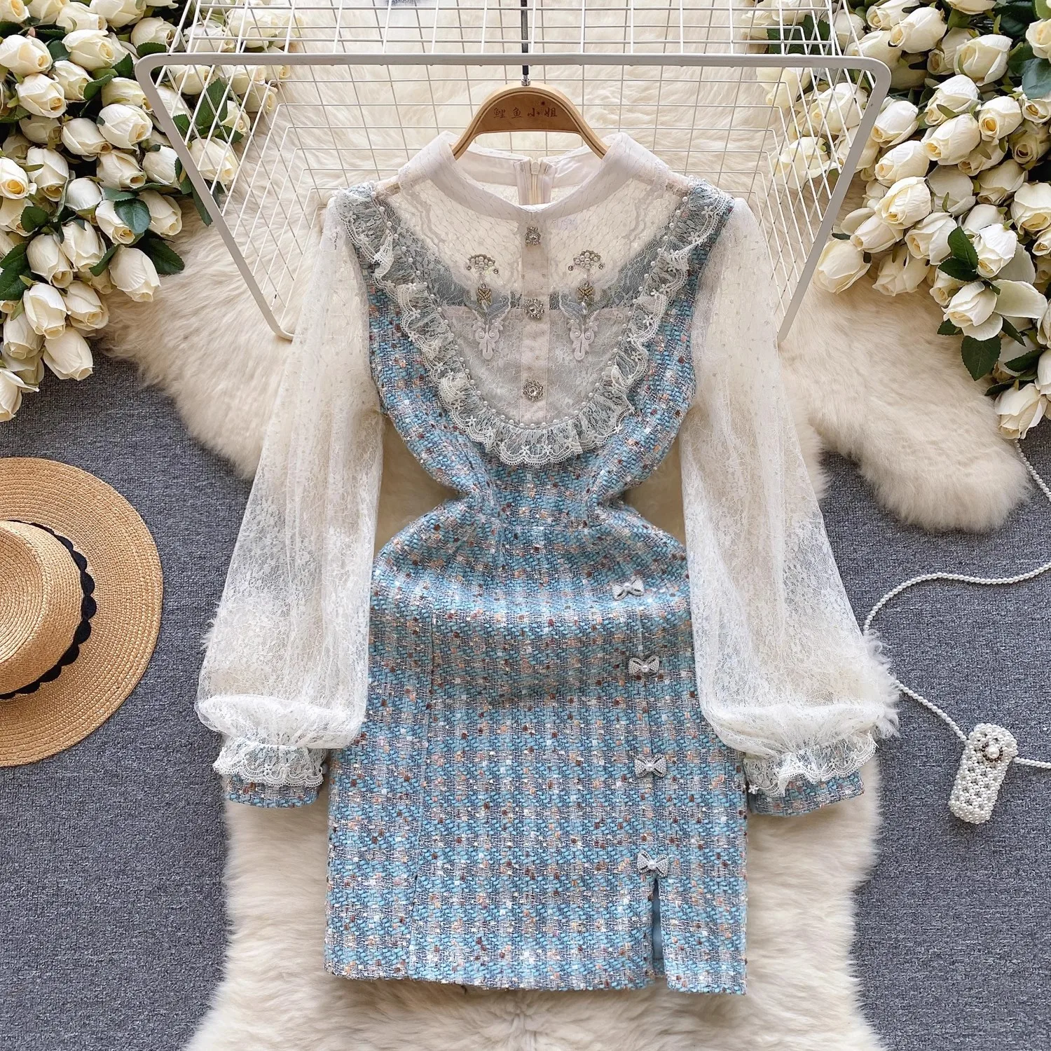 

Autumn Luxury Emboridery Lace Splice Plaid Tweed Dress Women See Through Lantern Sleeve Diamonds Short Tweed Vestidos 7006