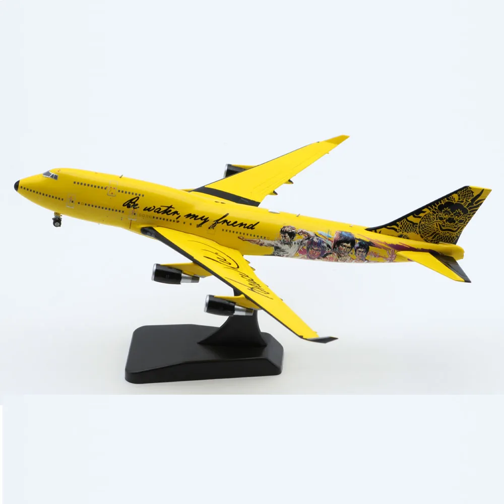 

Модель авиационного самолета, модель авиационного лайнера и пластика, масштаб 1:400, литые игрушки, коллекция подарков, имитация дисплея