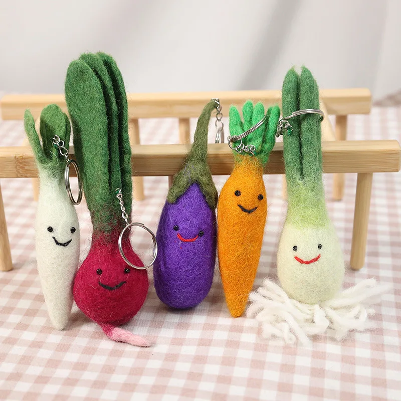 Funny Expression Vegetable Doll Keychains Creative Wool Felt Handmking Knitting Keyrings Cute Bag Pendant Accessories Wholesale