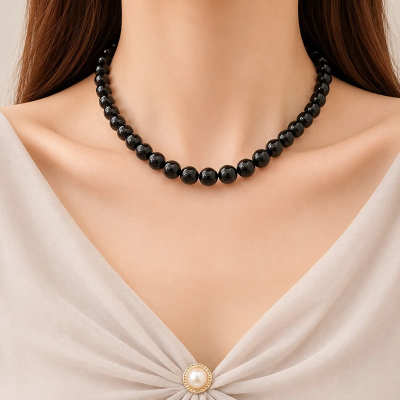 Elegant White Pearl Choker Necklace - Handmade Vintage Beaded Jewelry