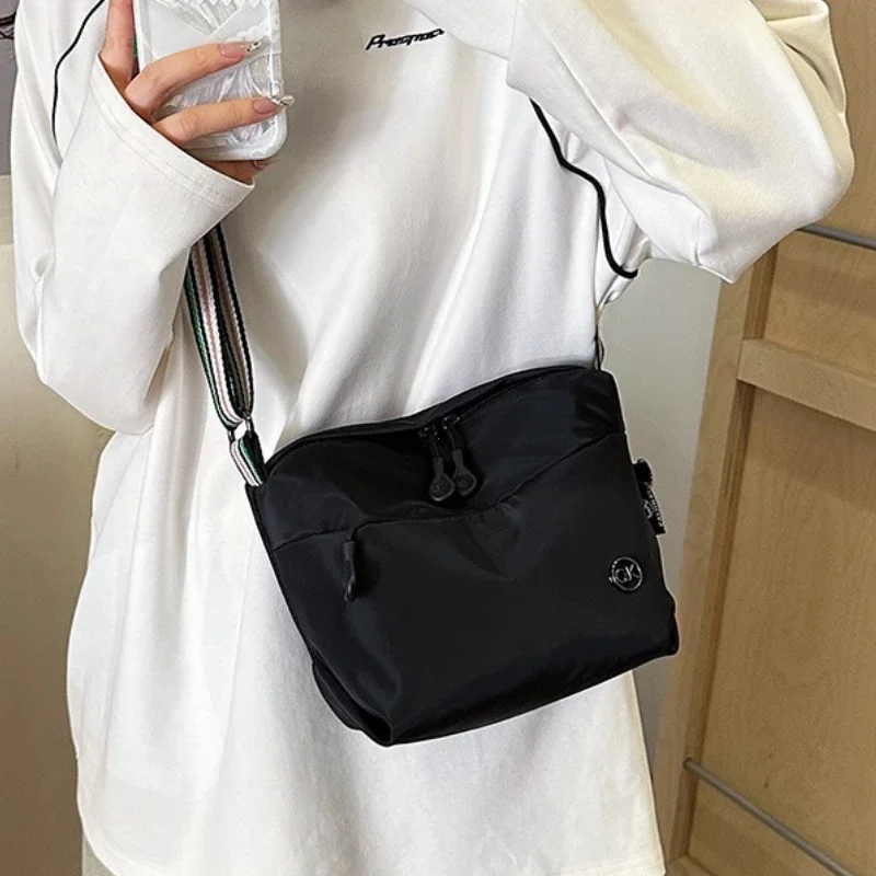 Ultra-light Nylon Crossbody Bag for Women Adjustable Wide Strap Lightweight Women's Bag Casual Messenger Bag MultiPocket Handbag