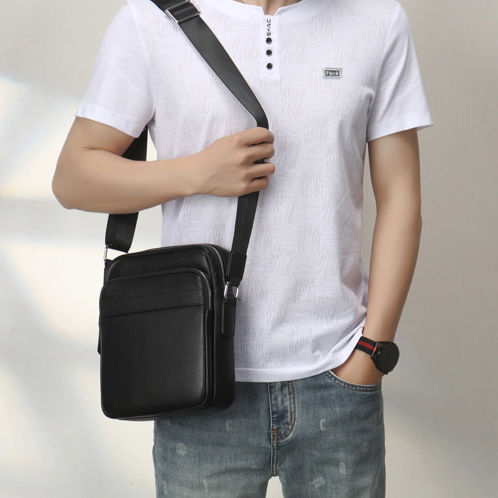 

New men's crossbody bag with a high-end feel, genuine top layer, cowhide leather bag, multifunctional, large capacity, and