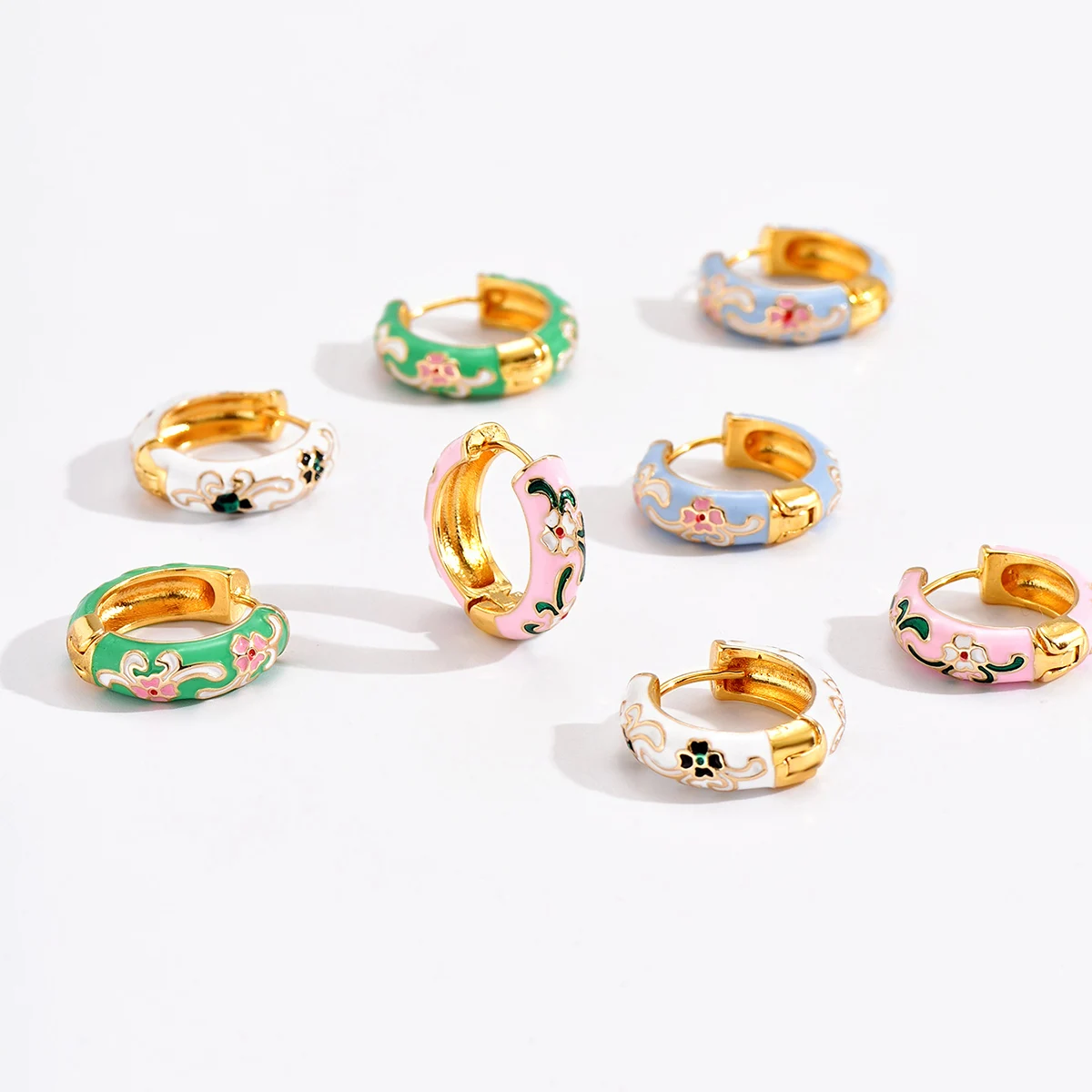 Vintage Colorful Enamel Flowers Huggies Earrings for Women Girls Gold Plated Round Circle Hoop Earrings Female Classic Jewelry