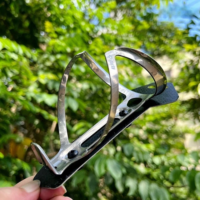 Titanium Bike Bottle Cage Ultralight Durable Compatible with Standard Water Bottles Road Mountain Bike Bicycles Accessories 2