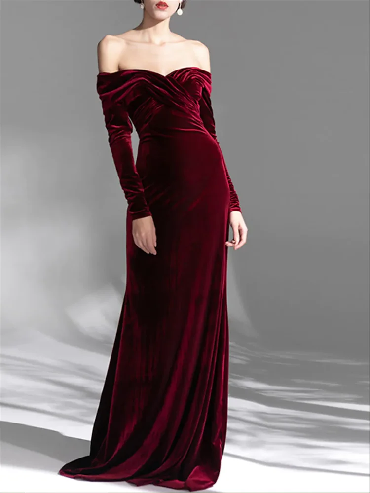 

Trumpet Evening Gown Formal Sweep Train Long Sleeve Off-The-Shoulder Velvet With Ruched Mother Of The Bride Dresses For Wedding