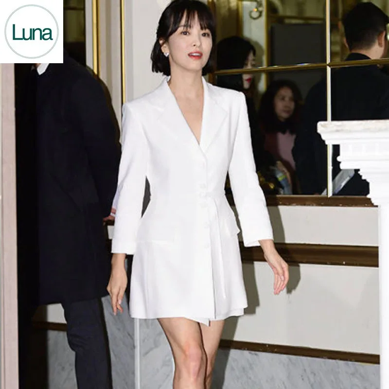 

2023 Autumn New White Collar Long Sleeve White Set Women's Waist Wrapped Small Suit Coat Women's Professional Wear