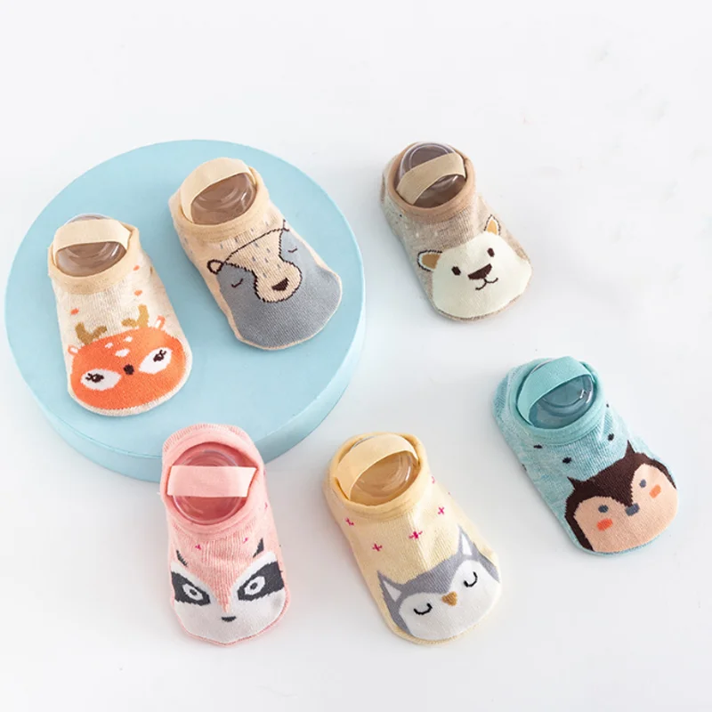 Новые детские носки нескользящие