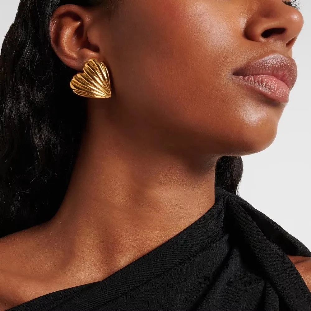 Vintage Geometric Heart Texture Earrings Waterproof Gold Plated Huggie Ear Hoop Everyday Versatile Jewelry Accessories Bijoux