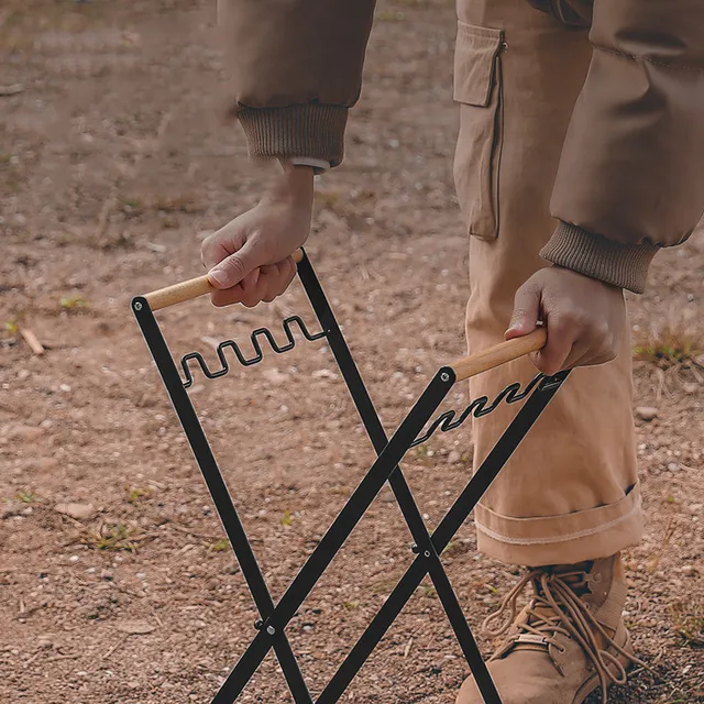 야외 캠핑 필수품: 나무 손잡이 브래킷으로 편리하고 위생적인 캠프 키친 만들기