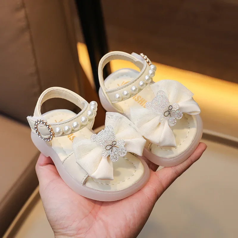 Kawaii Cartoon Bear Decos Baby Girl Sandals-Leisure Comfortable Summer Open Toe Beach Shoes for Toddlers Aged 1-4 Years