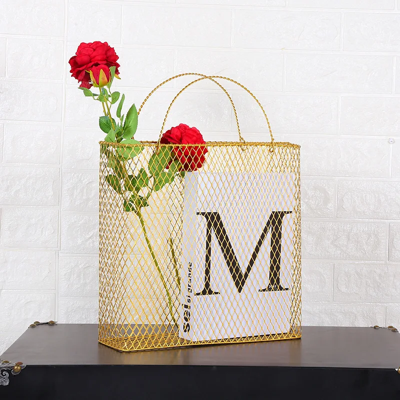 Mesh Metal Table Storage Basket with Handle Chic Nordic Scandinavian Rose Gold Desk Storage Basket Magazine Organizer Home Decor