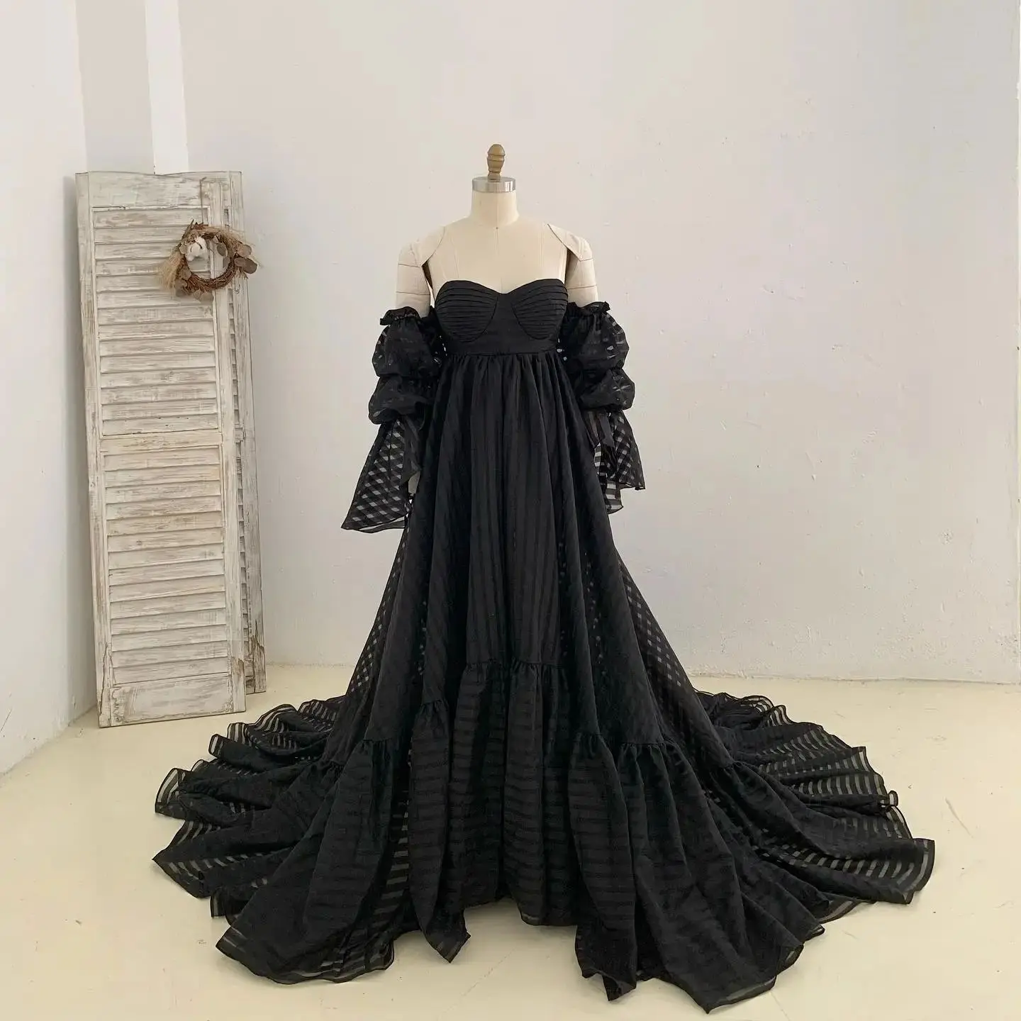 

Chic Black A Line Maternity Dresses for Photography Long Sleeves Pregnancy Dresses Sexy Off Shoulder Evening Baby Shower Gowns