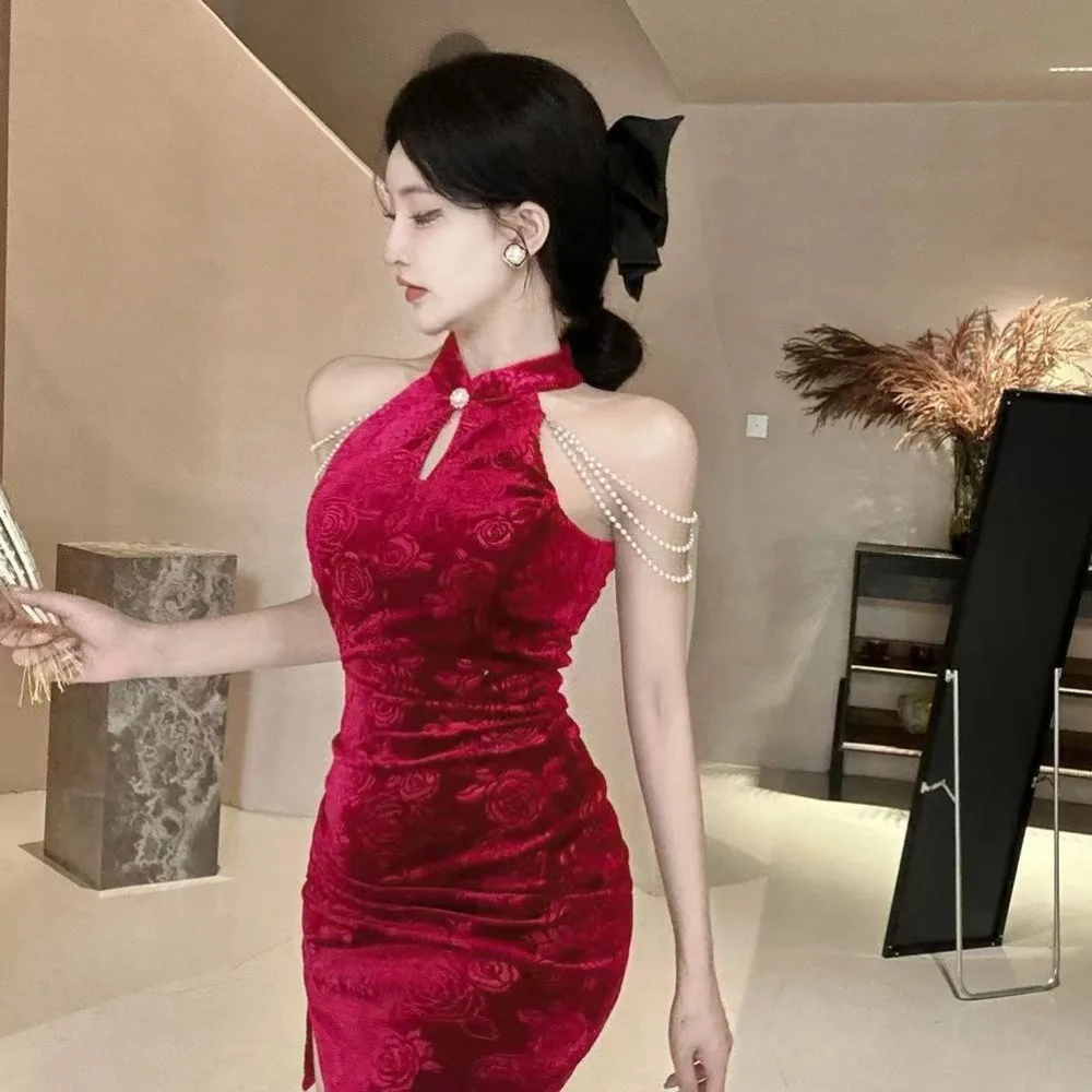 New Hollow Out Modern Qipao Improved Chinese Dress Women Sexy Split Cheongsams Mandarin Collar Pearl Off Shoulder Cheongsam 2024