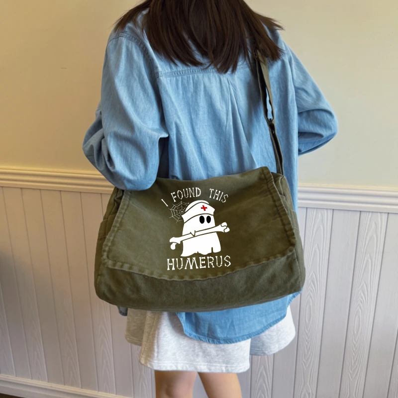 Halloween Women's Shoulder Bag Ghost Print Canvas Messenger Bag Large Capacity Crossbody Bag for Daily Use
