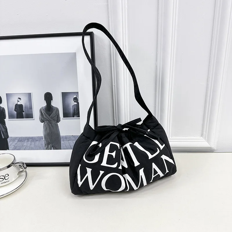 

2024 Thailand's niche and versatile dumplings, summer fashion single shoulder women's bags, large capacity and simple wholesale