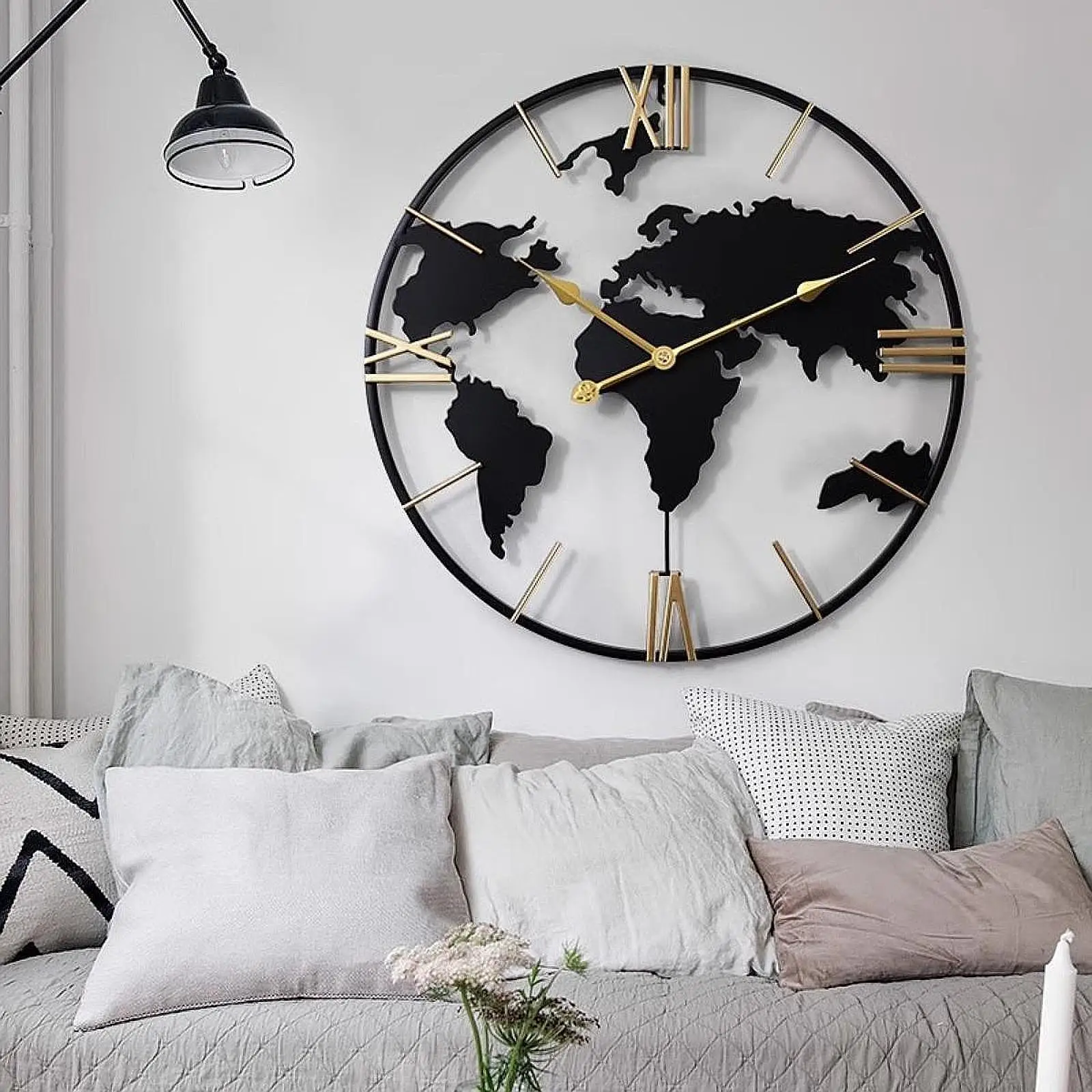 Wall Clock Home Decor Easy to Read Versatile Reliable Round Quiet Movement Analog Clock for Bar Kitchen Hotel Office Bathroom