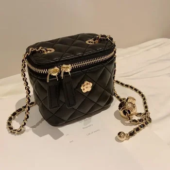2024 new mini shoulder bag Camellia lingeries chain box small bag for women shoulder bag crossbody bag 1