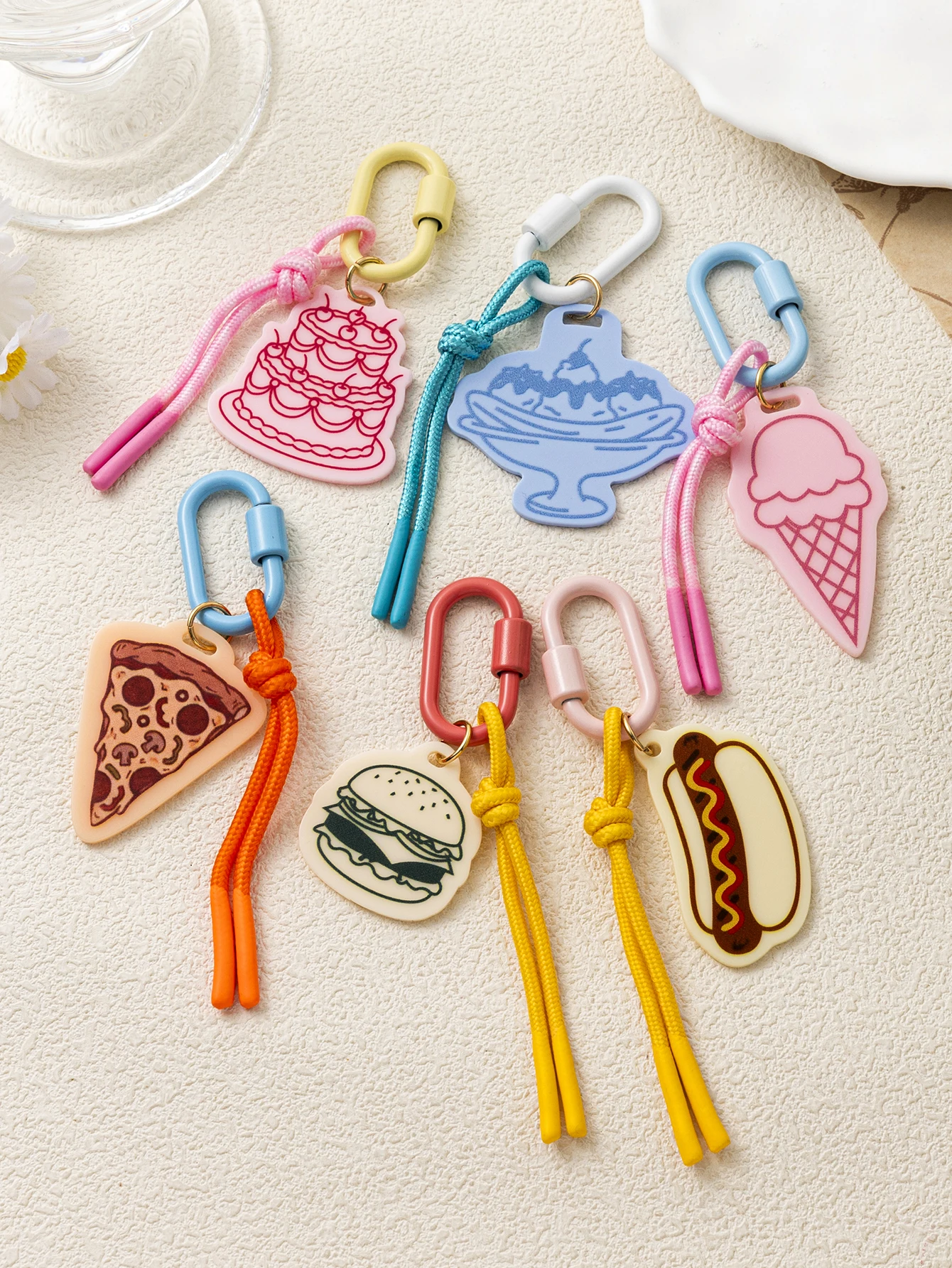 Neue, lustige und beliebte Lebensmittel-Serie: Hot Dog, Burger, Pizza, Kuchen, DIY-Schlüsselanhänger-Charms für Schmuck.