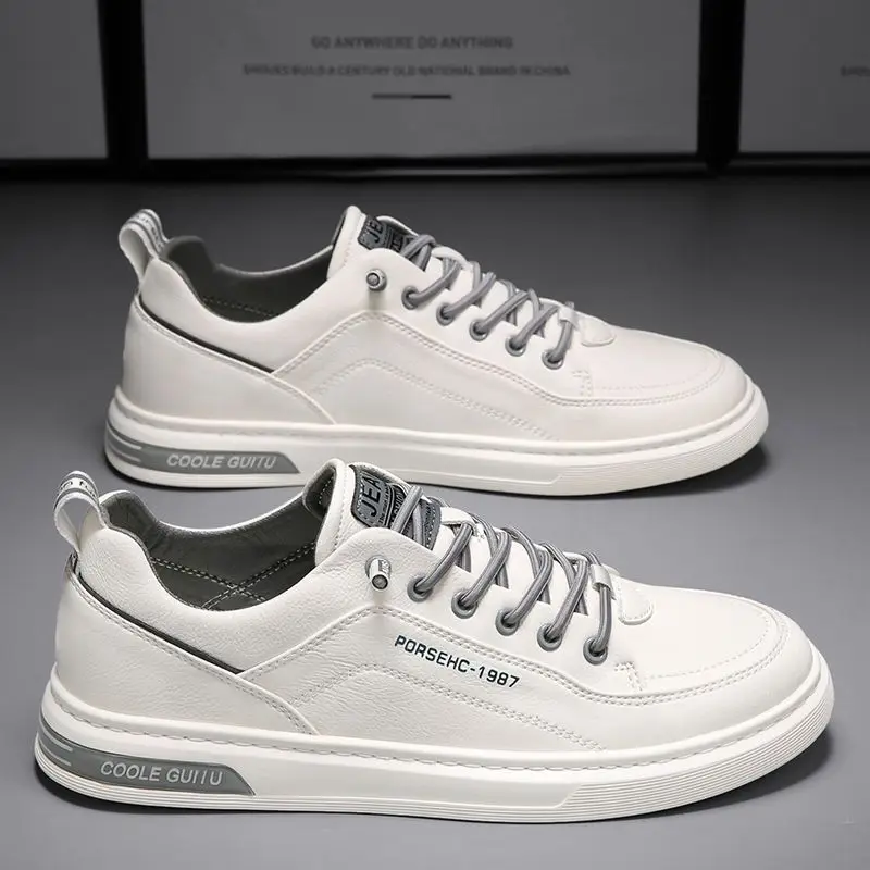 

2024Men's Casual Leather Sneakers Waterproof Vulcanized Shoes Men Comforthable Spring Sneakers Men Casual Shoes Plus Size 39-44