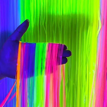 Tenda con frange multicolori Colore neon che si illumina al UV Tenda da pioggia per feste Decorazioni per feste fluorescenti