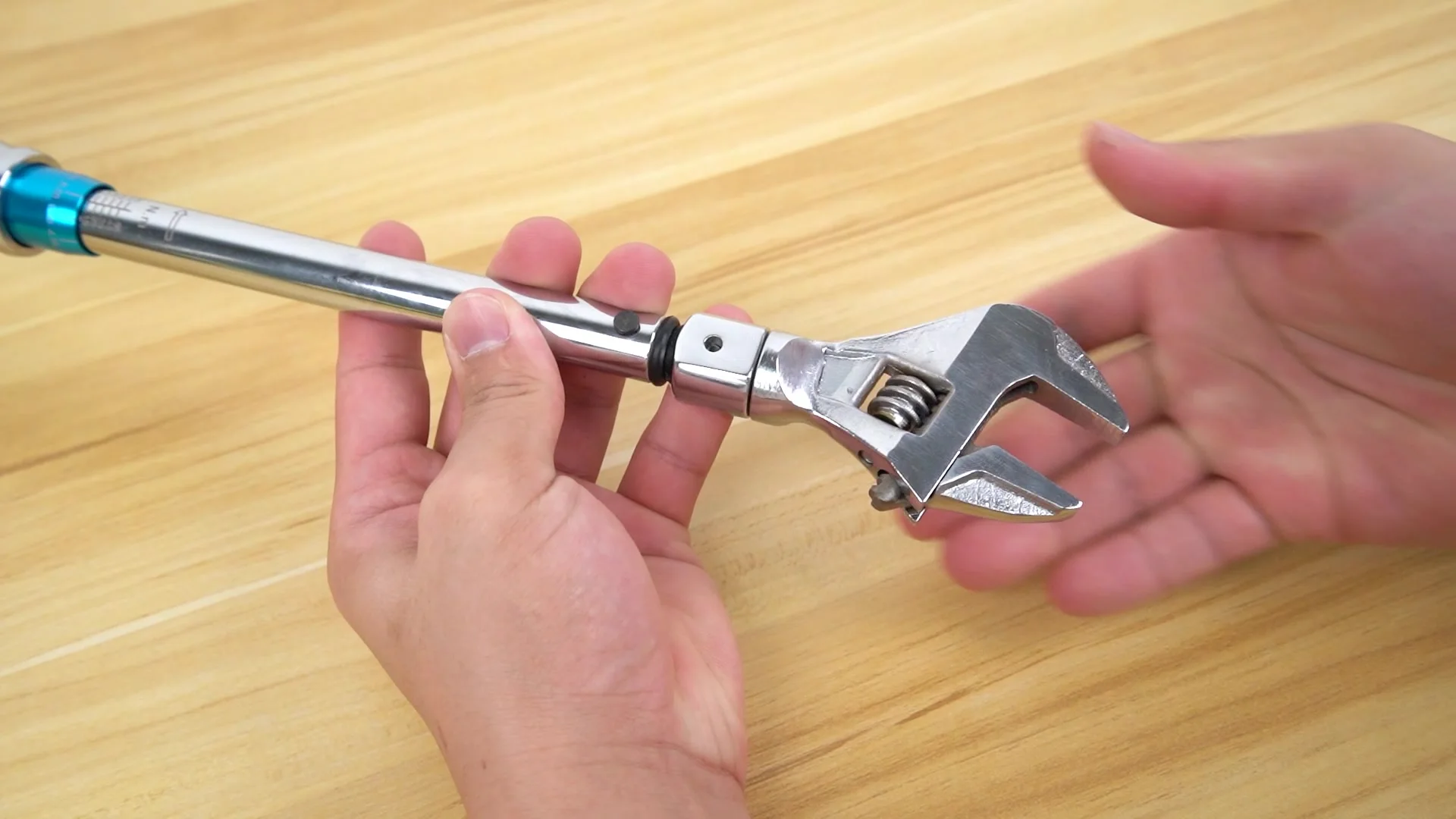 Using a Torque Wrench in Carpentry: Precision Tips for Perfect Joints