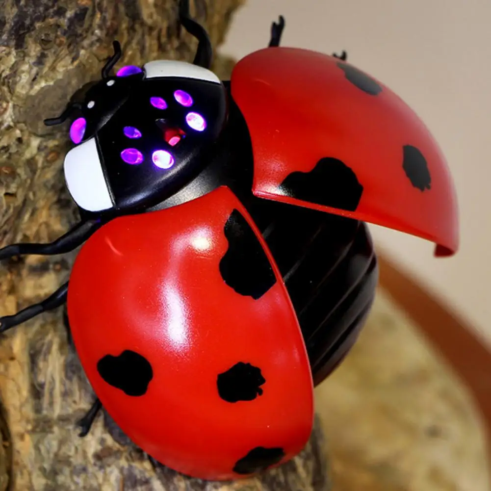 

Movable Ladybird Toy Battery Operated Remote Control Ladybird Toy for Kids Realistic Bee Flies Model with Movement for Boys