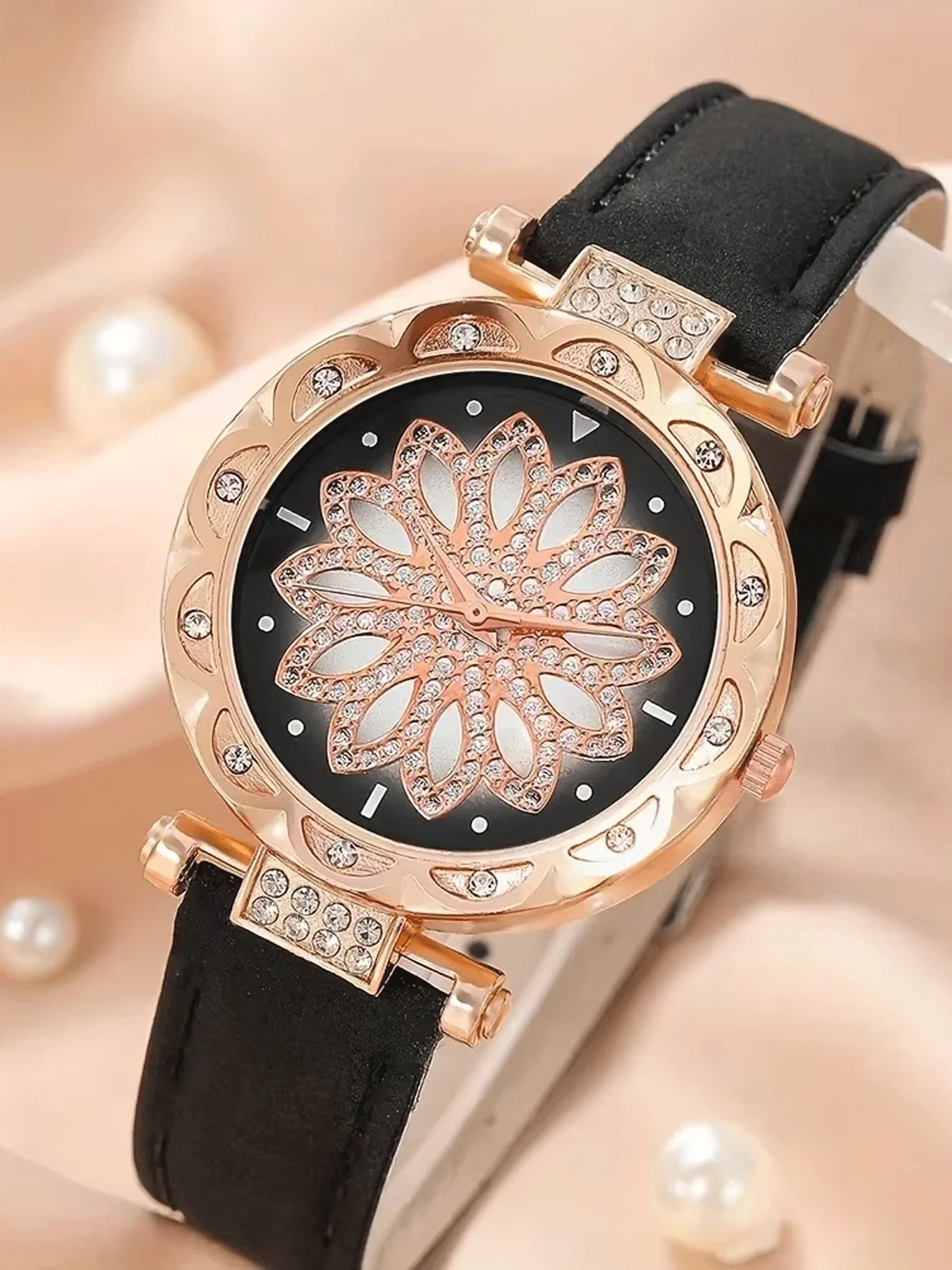 Watch Women's Fashion Watch Women's Watch Versatile, Small and High end Quartz Watch Set