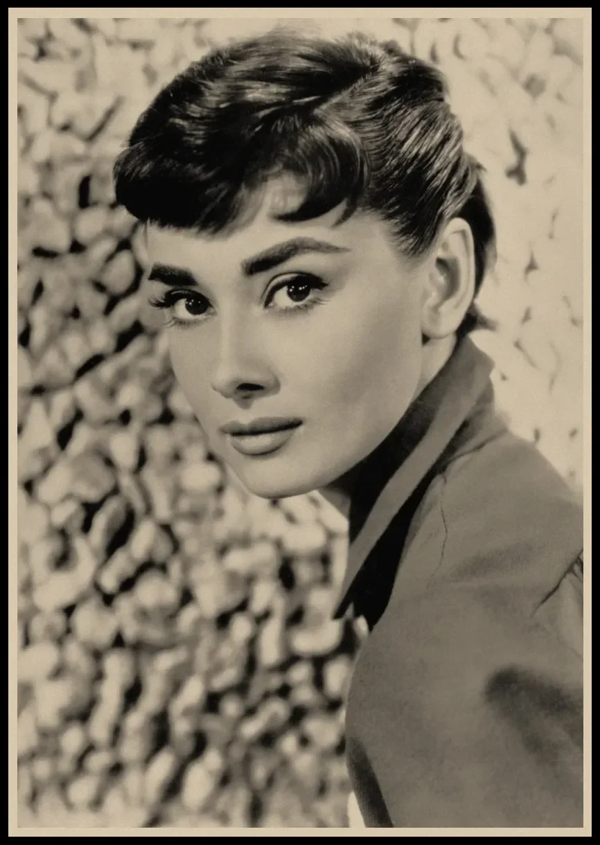 Audrey Hepburn Movie Retro Poster Wall Art Kraft Paper Poster Clear Vintage Picture Bar Cafe Home Room Decoration Wall Stickers