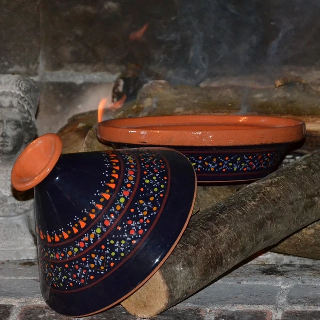 Tajine en terre cuite traditionnel - D 23 cm