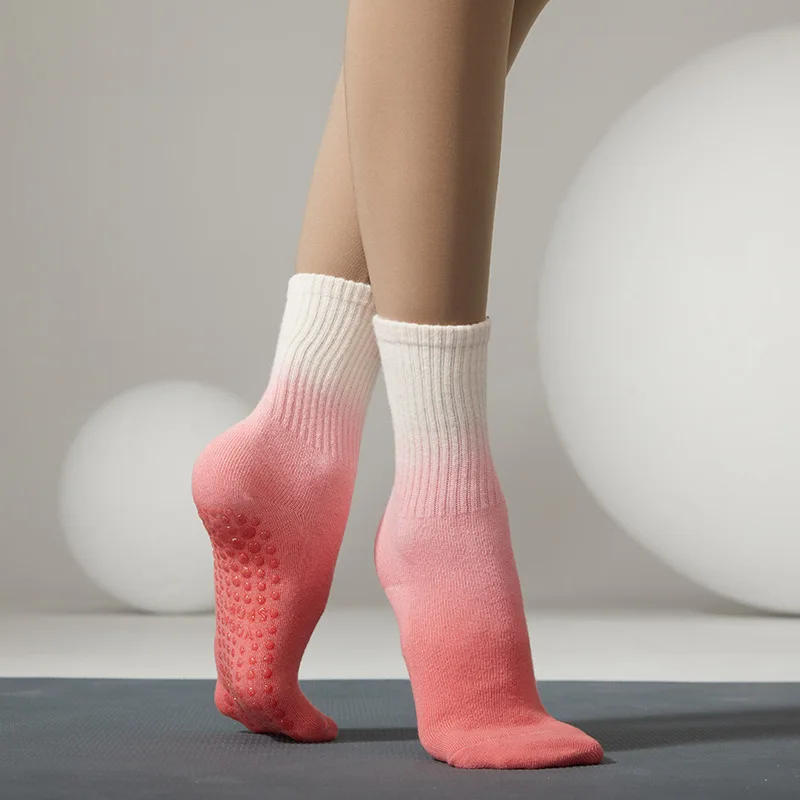Yoga socks Cotton Breathable Sweat-absorbing Gradient Color Stocking Non-slip Mid-tube Dance Ballet Pilates Socks Women