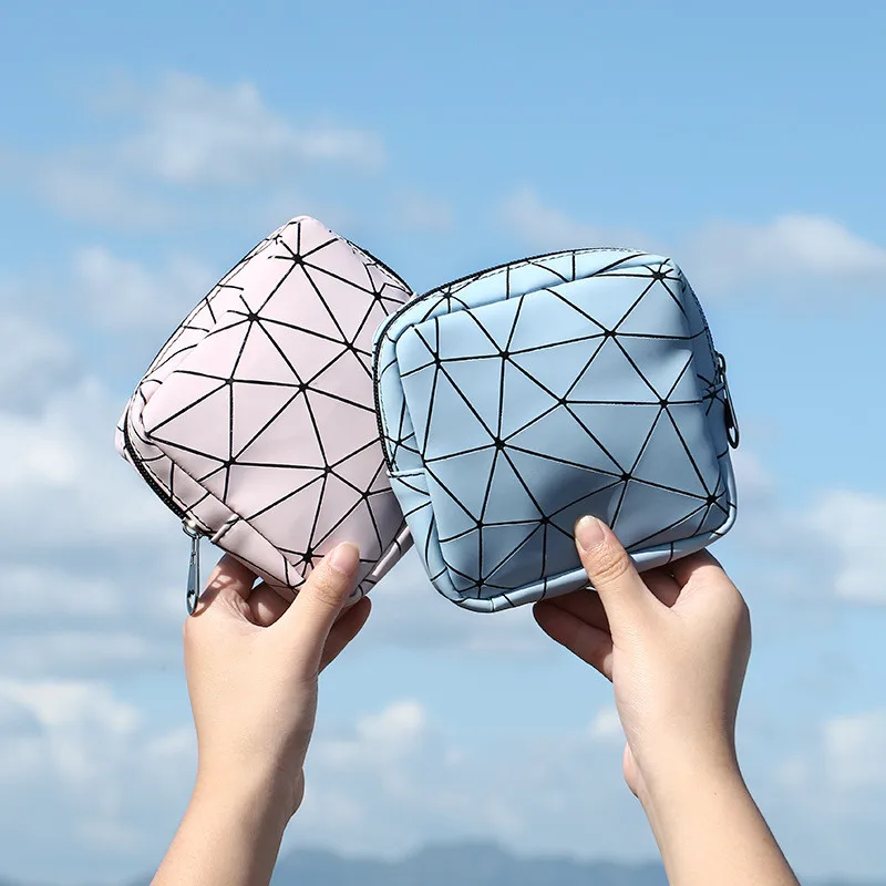 

Sanitary napkin organizer bag Multifunctional sanitary Pad Organizer bag Month bag Portable cosmetics Pack Tissue pack