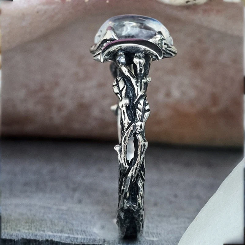 Retro Ethnic Style Moonstone Ring for Woman Bohemian Retro Crescent Ring Simple Female Engagement Jewelry Wedding crystal rings engagement rings bohemian rings stone rings fashion rings wedding rings fashion ring finger rings