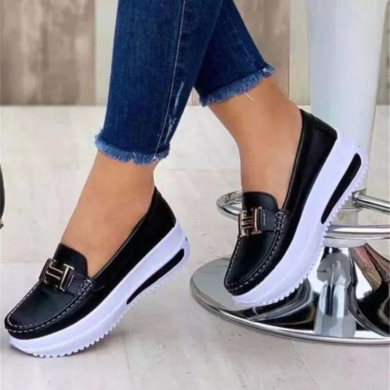 Women's Vulcanized Shoes Summer New 2024Round Toe Leather Women's Sports Shoes Outdoor Flat Sports Women's Flat Shoes Large Size 3
