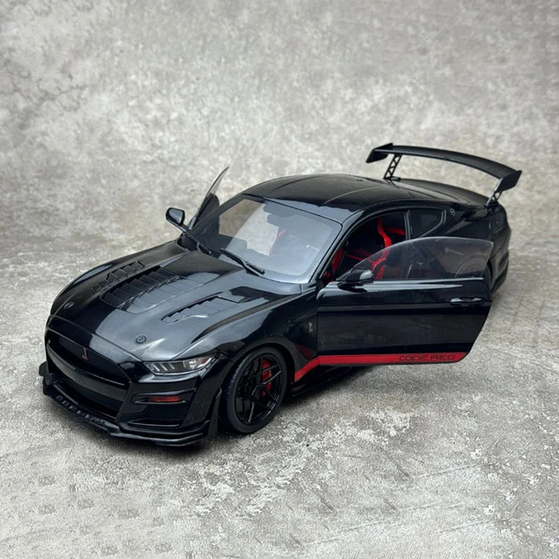 

1:18 Масштаб Ford SHELBY GT500 2022 коллекционные модели автомобилей из сплава