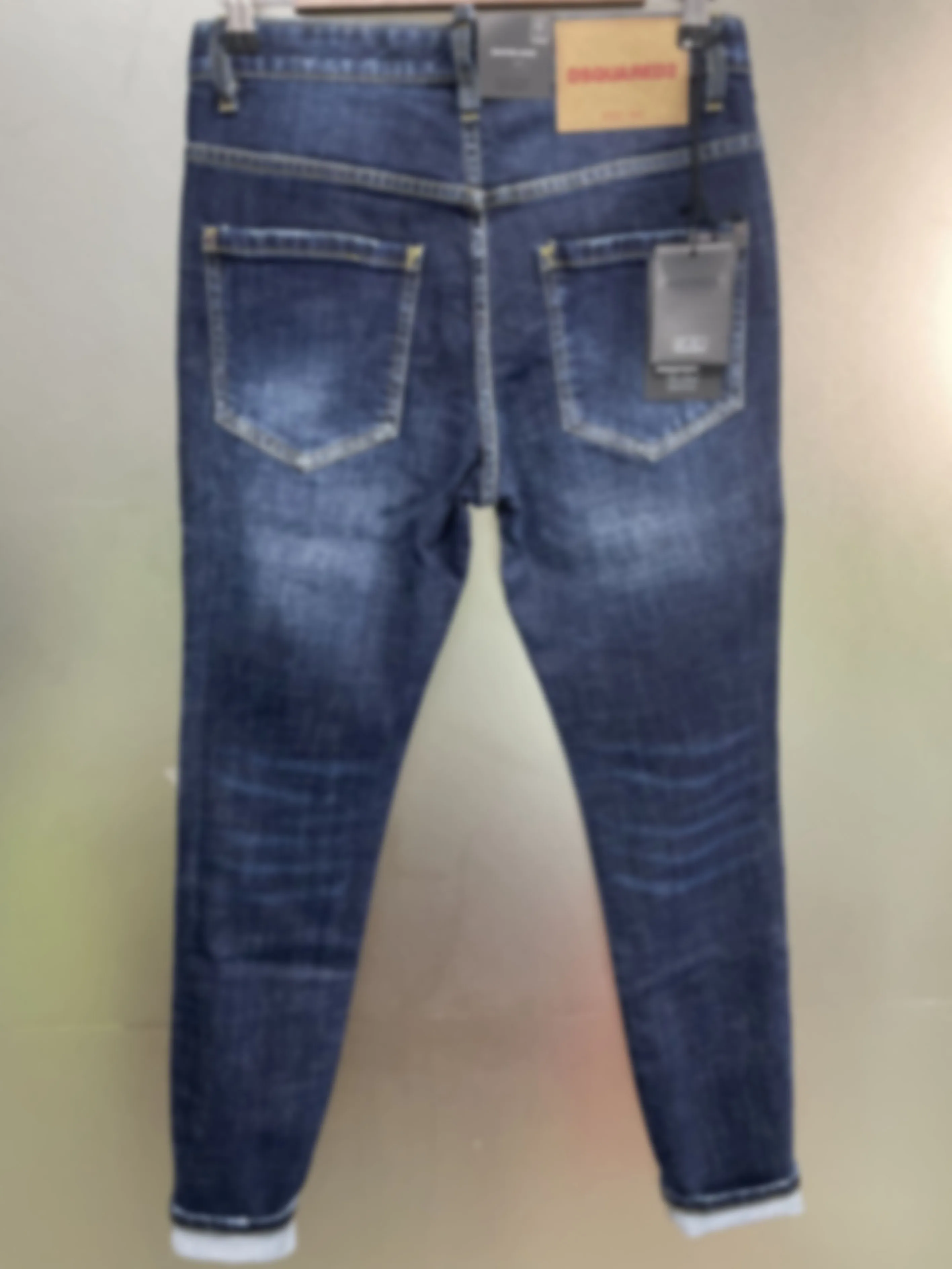 2024 Spring/Summer New D2 Trendy Men's Water Wash Worn Hole Patch Paint 3D Cutting Small Feet Blue D2 Jeans Men's
