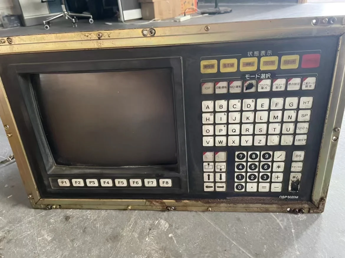 ο 10.4 ġ ü CNC  OKUMA 7000 5000 5020 12 ġ CRT , ̺   ġ 